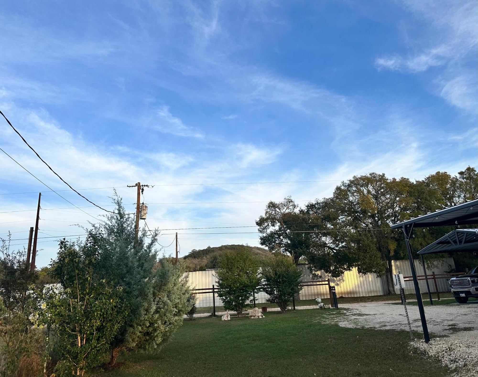 Tiny House - Our Little Piece Of Paradise Lakehills Exterior photo