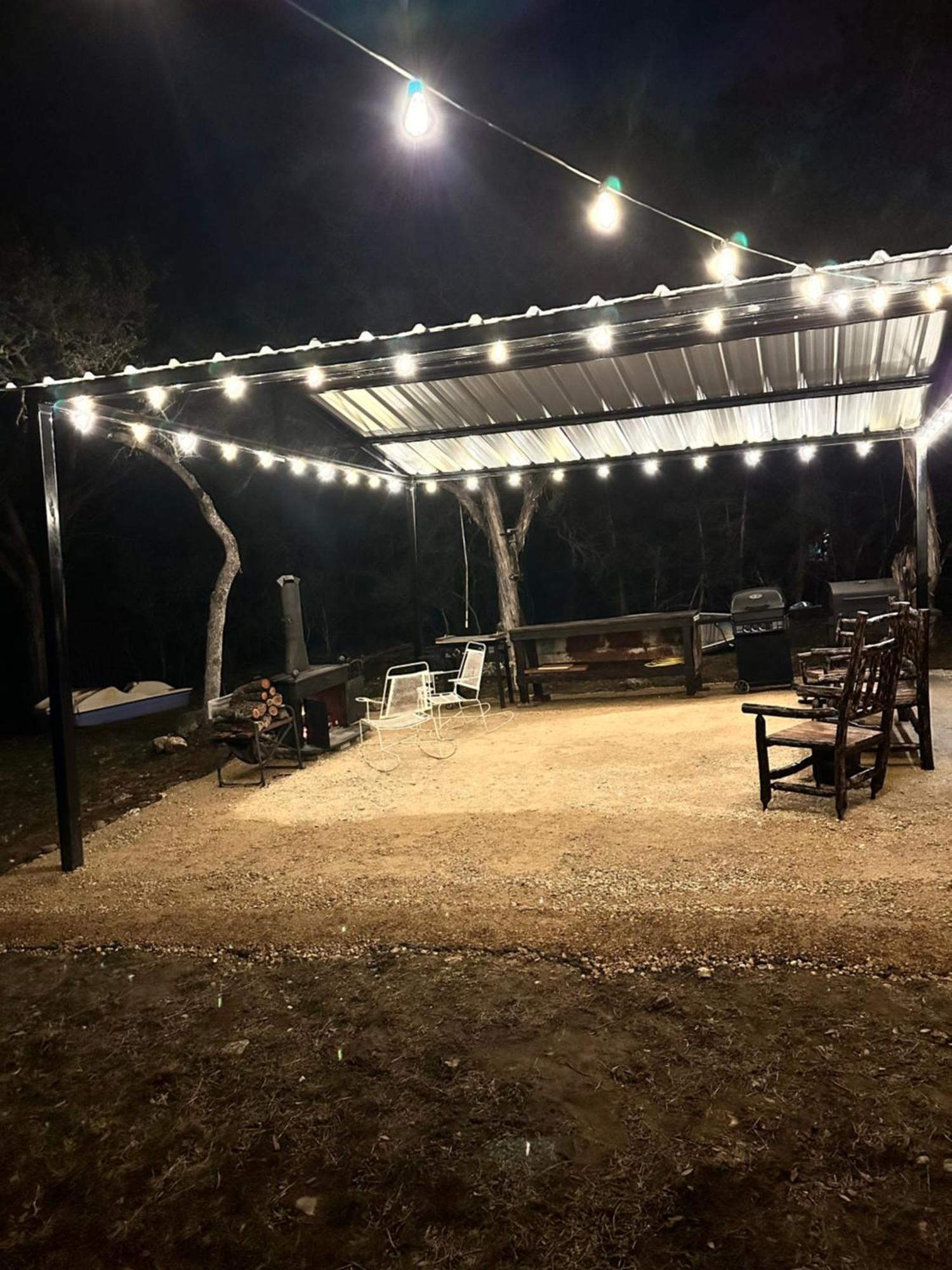 Tiny House - Our Little Piece Of Paradise Lakehills Exterior photo