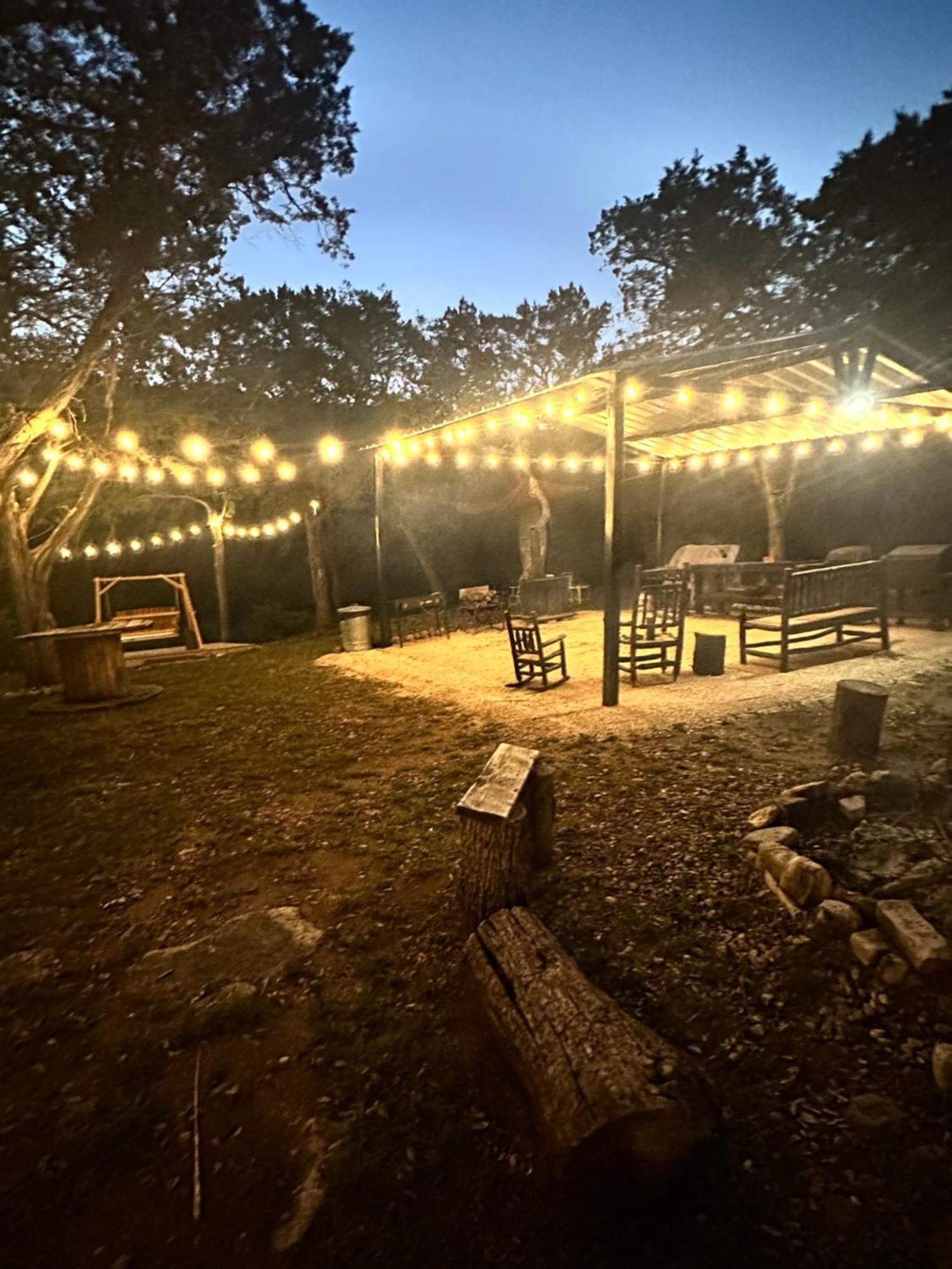 Tiny House - Our Little Piece Of Paradise Lakehills Exterior photo
